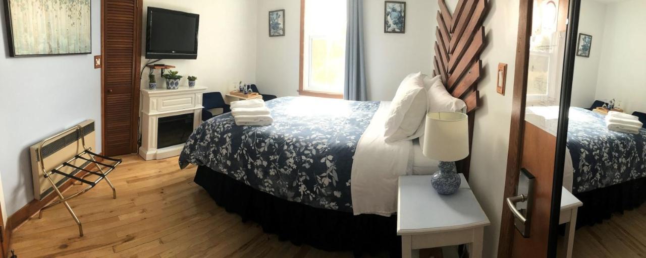 Auberge Clos-Joli Morin Heights Buitenkant foto